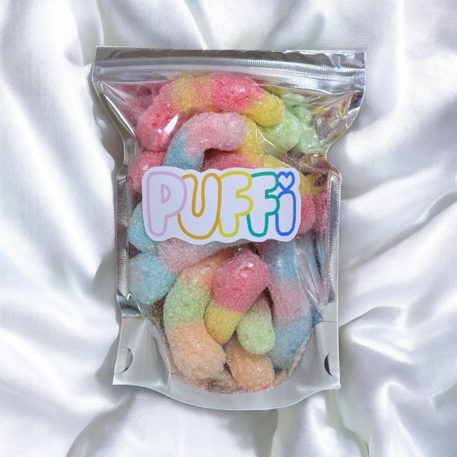 Freeze Dried Sour Worm Puffs: Sour Worms - Puffi